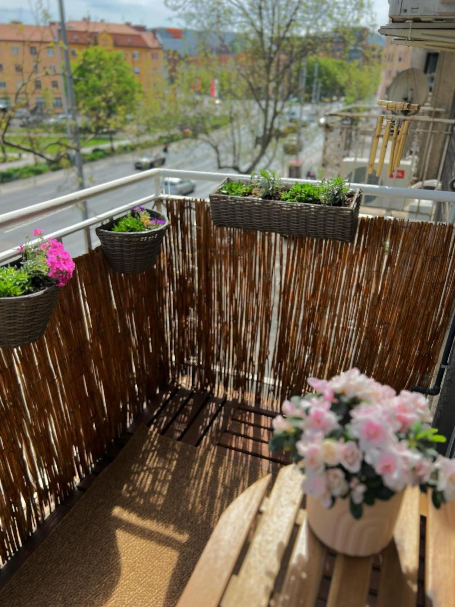 West Budapest Apartman Exteriér fotografie