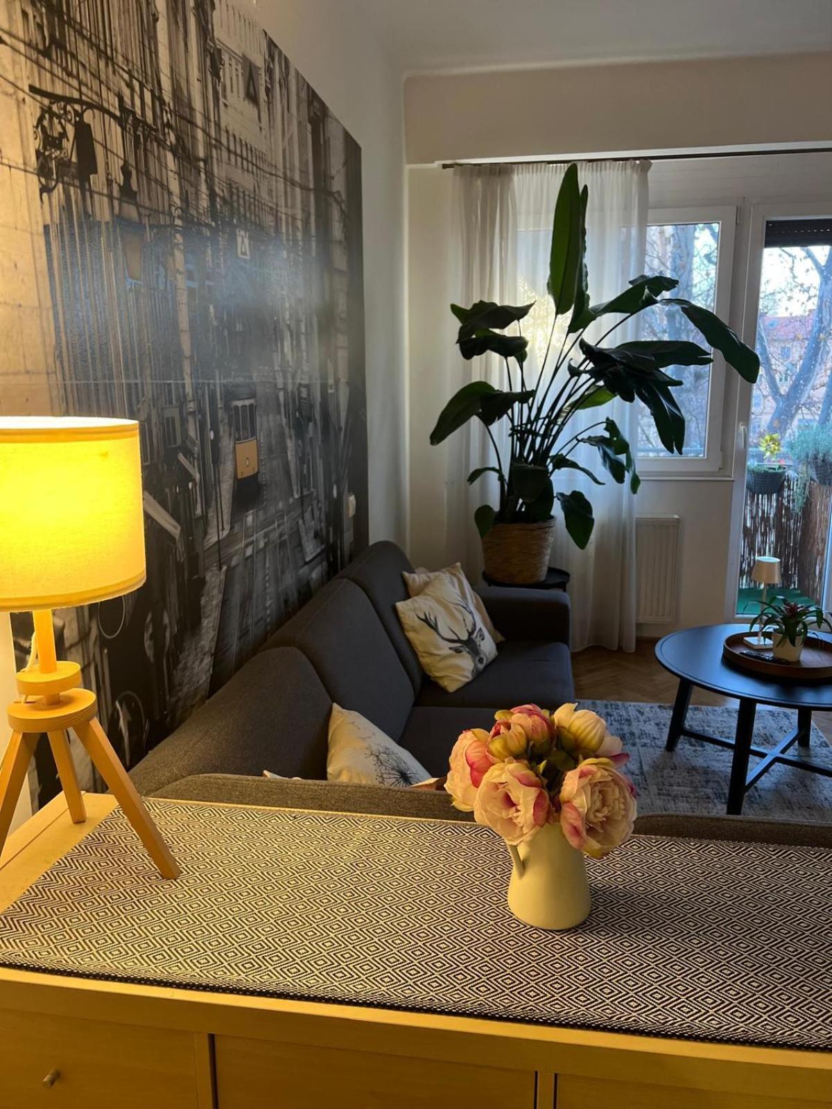 West Budapest Apartman Exteriér fotografie